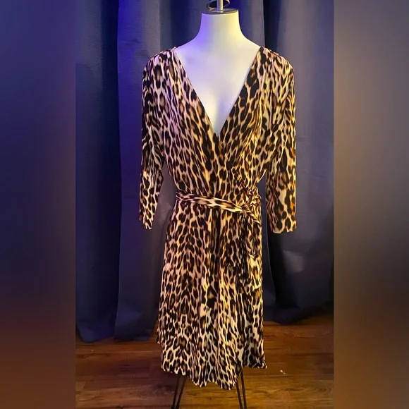 east 5th Leopard Print Wrap Dress - Picture 1 of 3